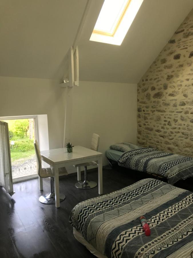 Chez Natacha Et Adrien Apartment Regneville-sur-Mer Bagian luar foto